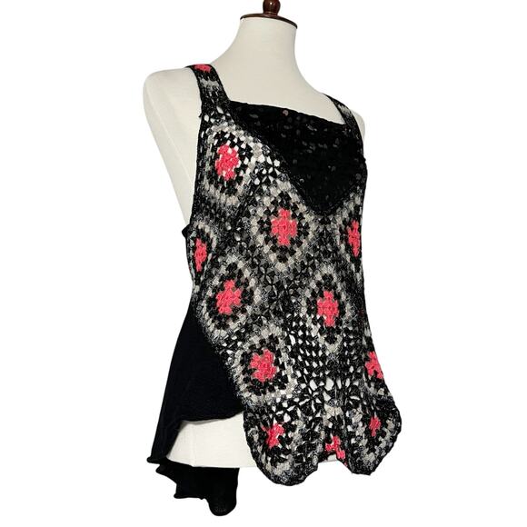Free People Women's Black Granny Square Crochet Racerback Tank Top Size Small - Picture 5 of 12